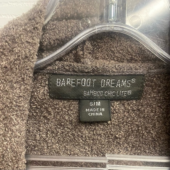 Barefoot Dreams Brown Bamboo Chic Lite Sweater Cardigan Size Small/Medium - Picture 4 of 5